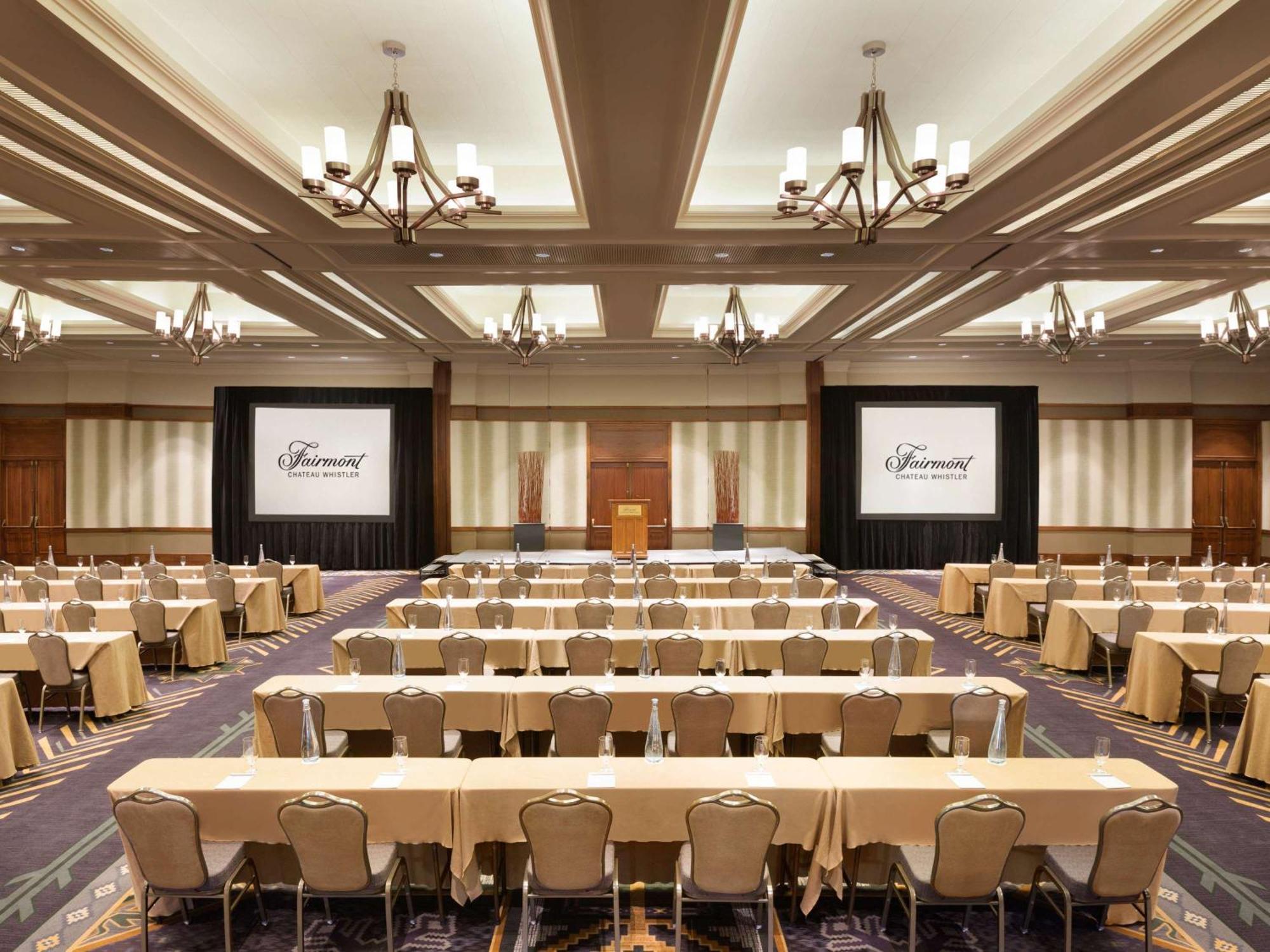 Fairmont Chateau Уистлер Экстерьер фото
